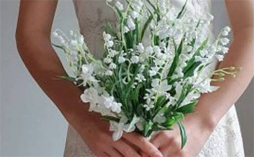 2026年02月15日领证日子如何 宜登记领证吉日查询