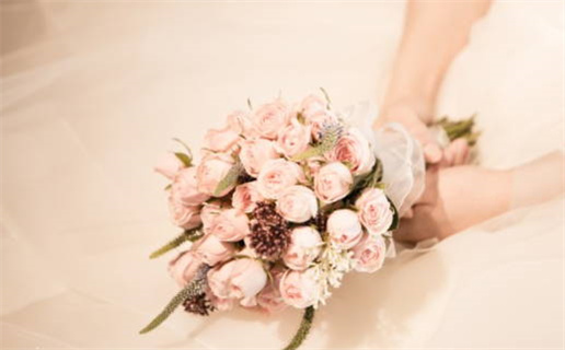 2025年12月17日乔迁吉日查询 是乔迁入住好日子吗