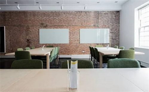 2025年05月09日是不是搬家吉日 宜乔迁搬新房吉日查询