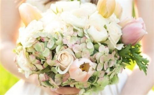 2026年02月17日是不是结婚吉日 今日办喜事好吗