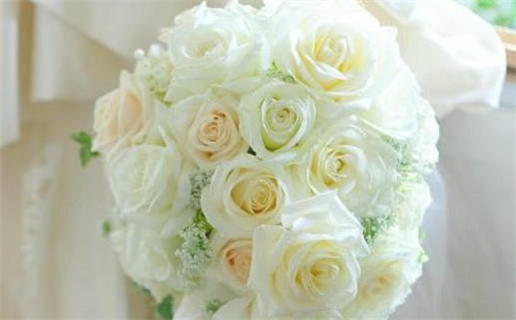 2025年农历腊月初八领证好吗 是领证好日子吗